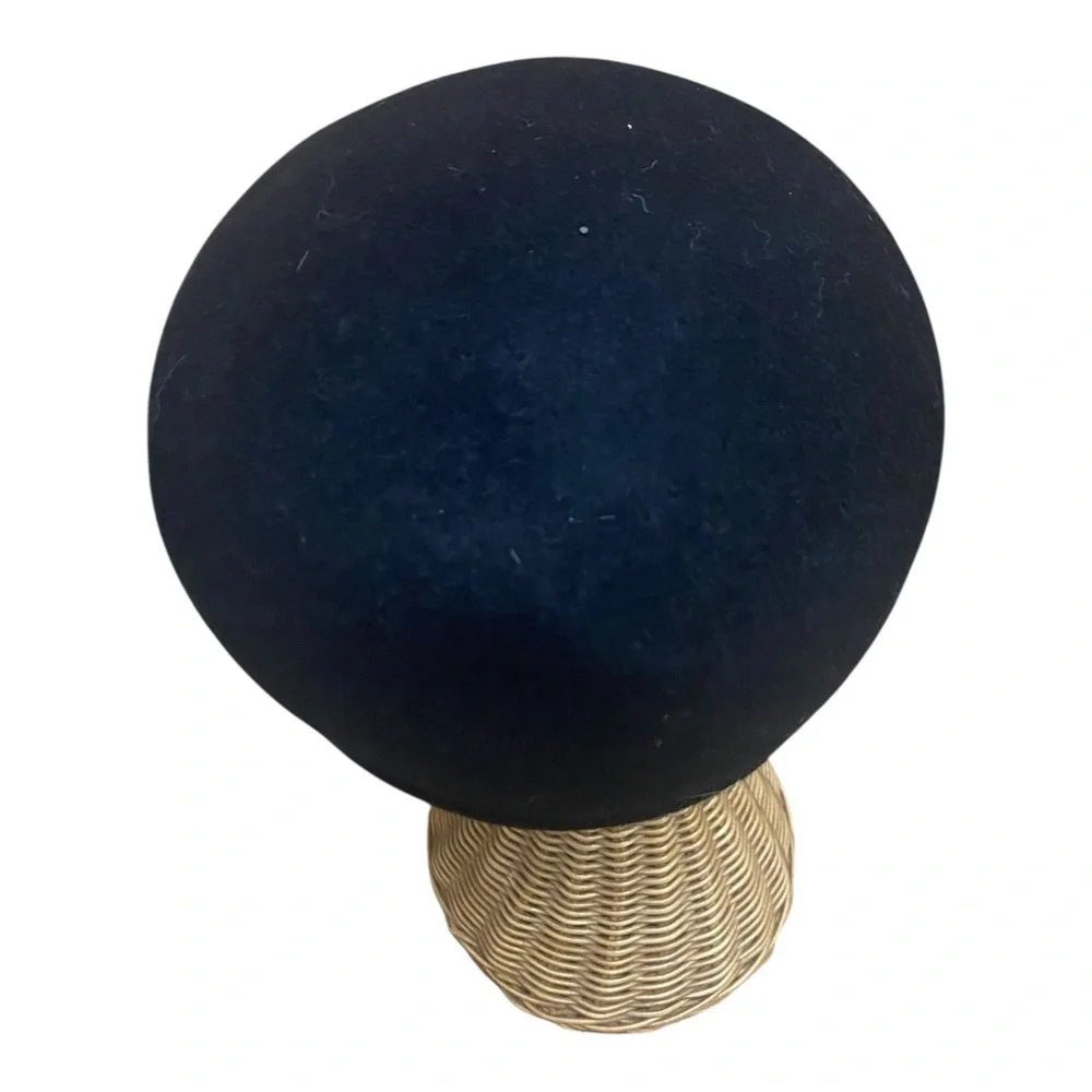 Vintage Black Mens Felted Wool Newsboy Cap Hat Size Medium Made In Czech Rep.